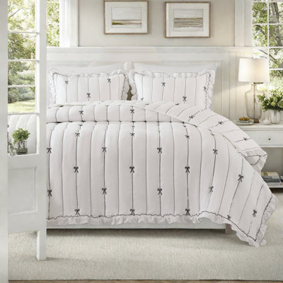 Ensemble de literie charmante en microfibre à motif de nœuds brodés, grand / double, style romantique jeune
