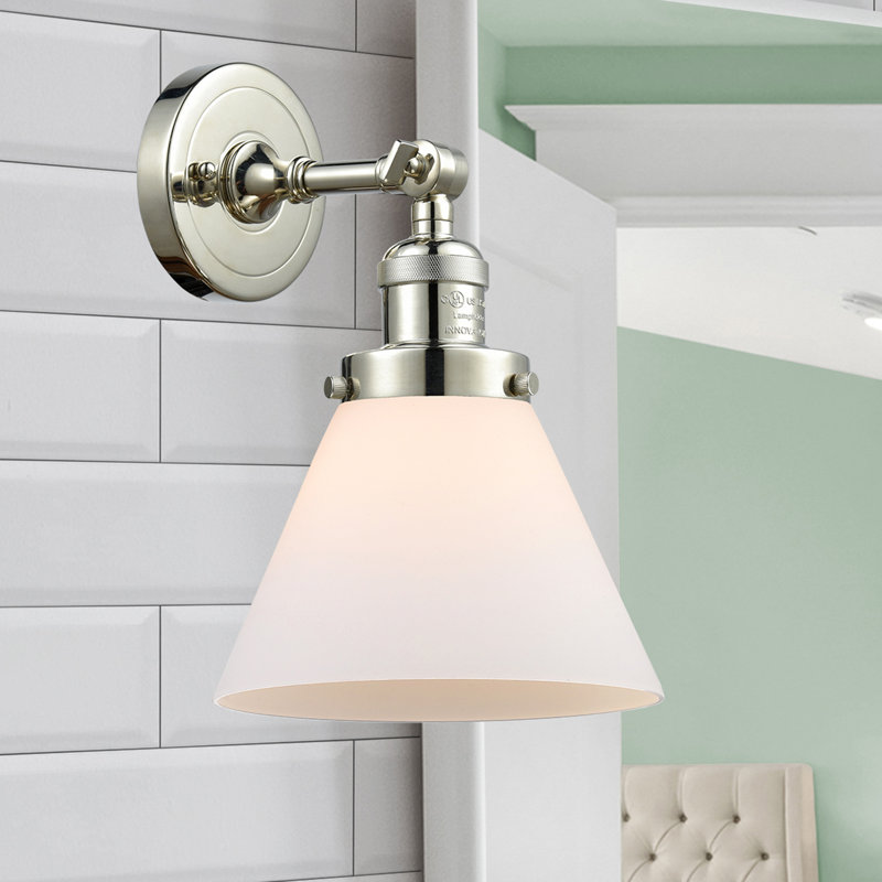 Éclairage de meuble-lavabo inclinable 2 lumières Cone, Boîtier blanc mat, Ampoule à DEL rétro de 6 watts, Nickel poli