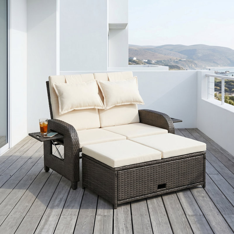 Canapé convertible 3 en 1 en osier d'extérieur avec repose-pieds et tables d'appoint