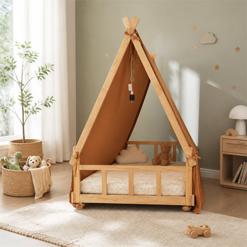 Lit double pour tente d'enfant brun clair avec lanterneaux détachables et décorations de bois de cerf