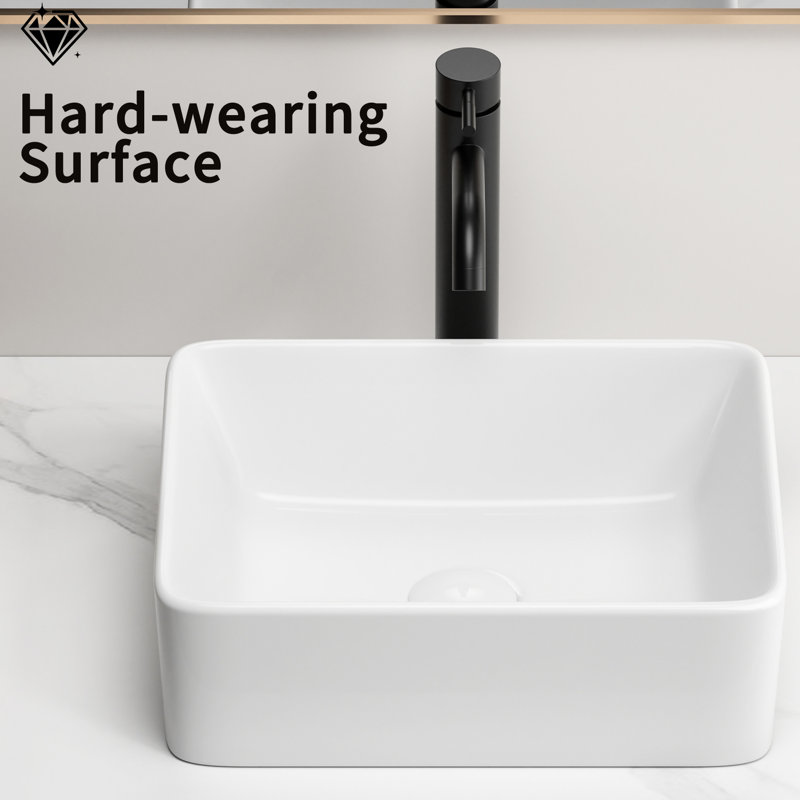 Lavabo vasque en céramique blanche, installation dans la salle de bain, lavabo carré au-dessus du comptoir, facile à entretenir