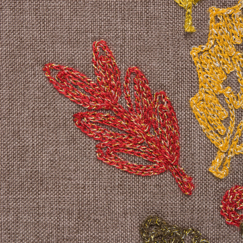 Pudalov Wine and Sunshine Table Runner, Shimmering leaves