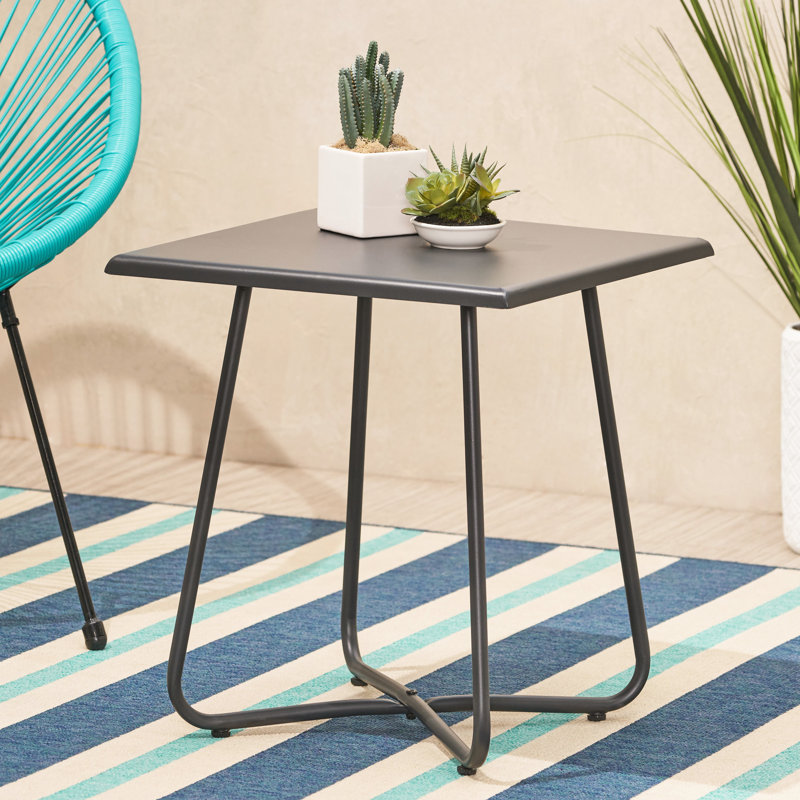 Table d'appoint grise avec structure en fer et esthétique moderne de 18 po de gris, structure en acier