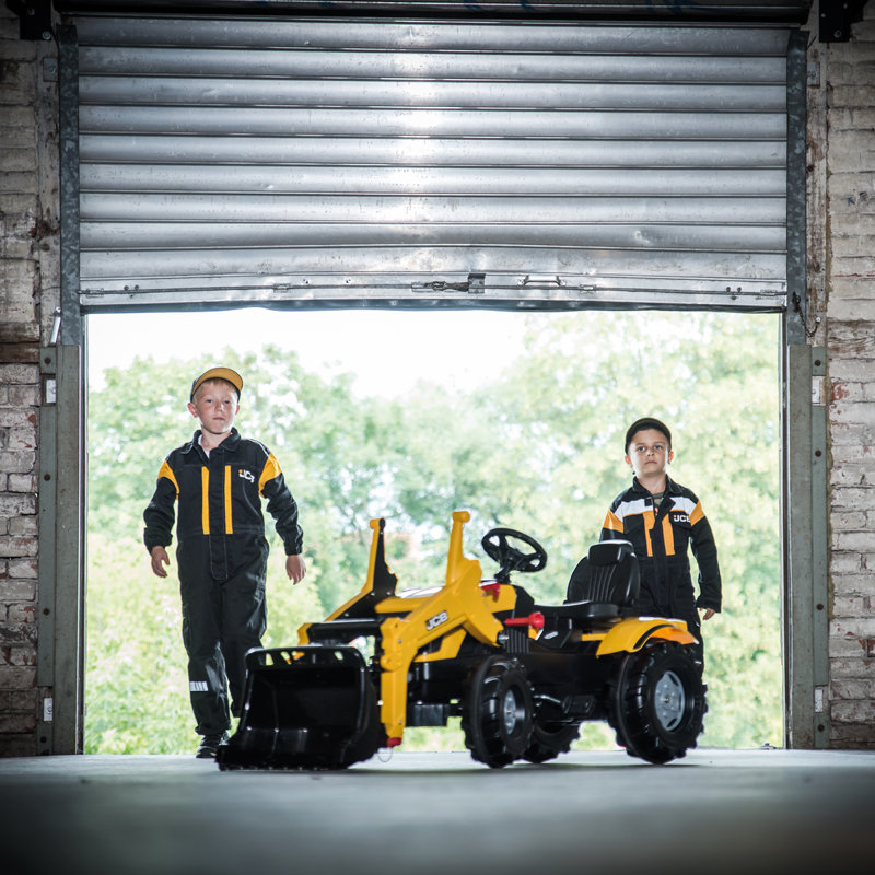 Rolly Toys JCB 8250 V-Tronic Tractor with Frontloader