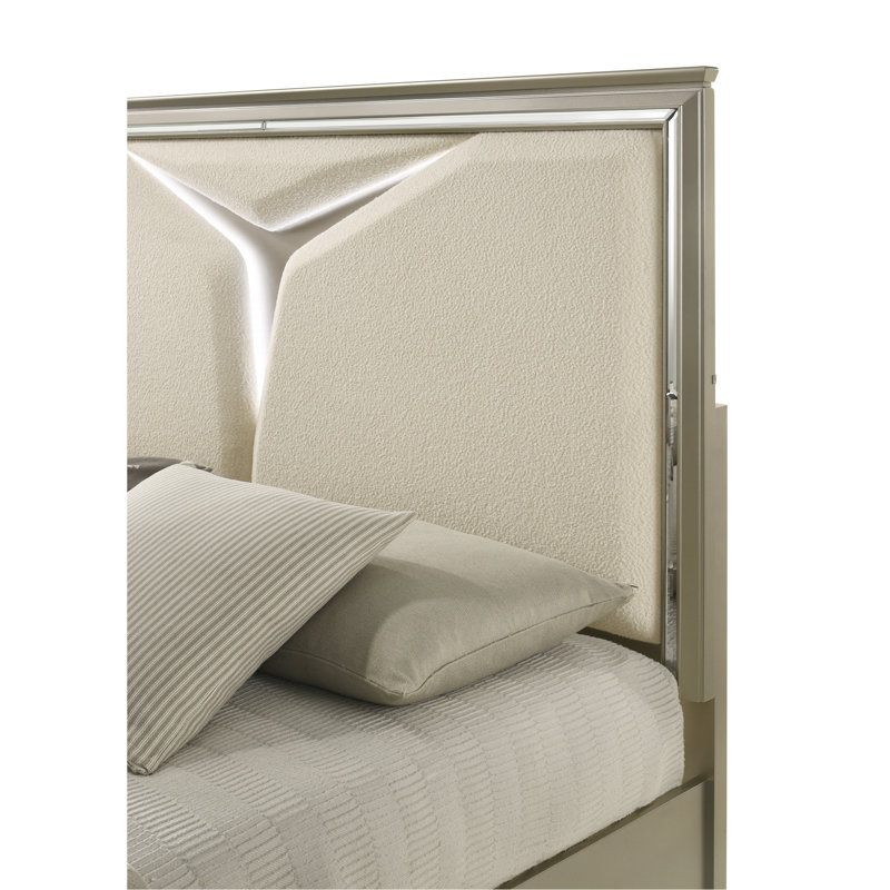 Lit luxueux très grand avec tête de lit tapissier et rangement spacieux en argent