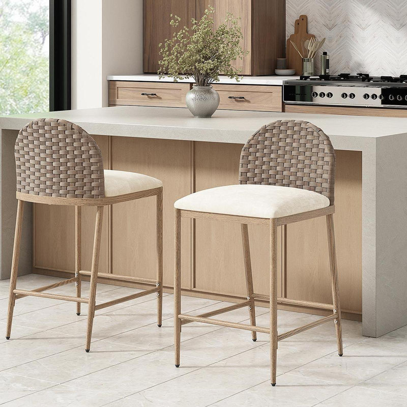 Ensemble de tabourets de bar 25 po avec 2 tabourets de bar rembourrés en fer avec dossier en rotin pour table de salle à manger, brun et beige