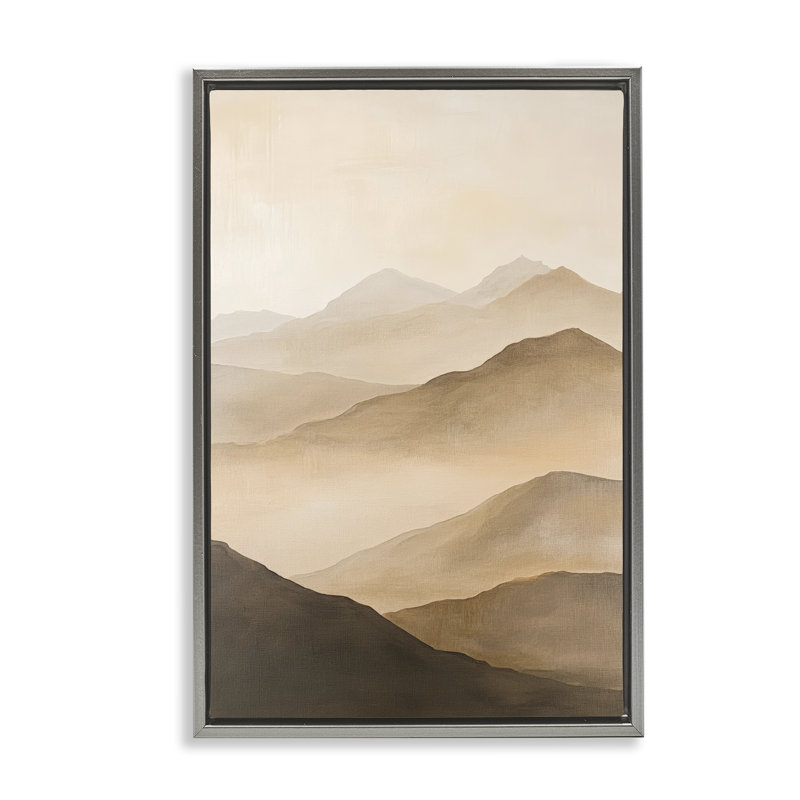 Cadre flottant Moody Mountains Foggy Landscape, conception de Petal Prints Design, Cadre flottant gris lustré
