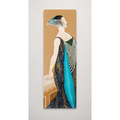 Elegante en robe de soirée