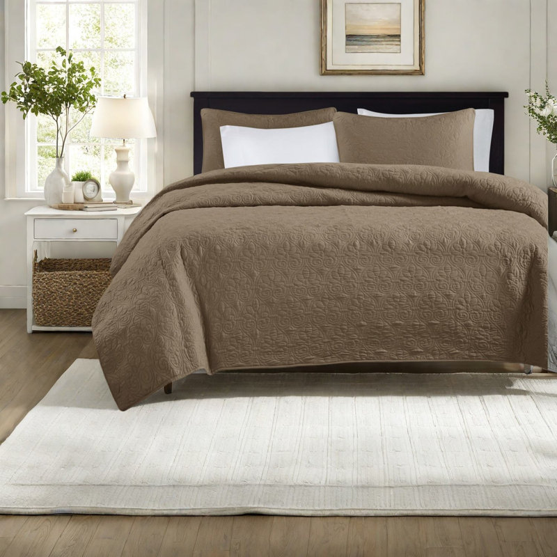 Comfortable Quilted Bedding Sets, Cotton Mocha Style For Home Use