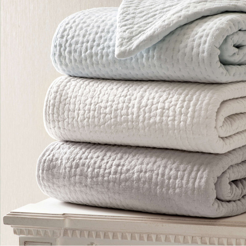Seychelles Quilt, King Quilt, Dove White
