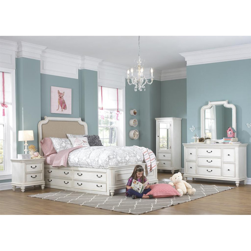 Madison Standard Customizable Bedroom Set