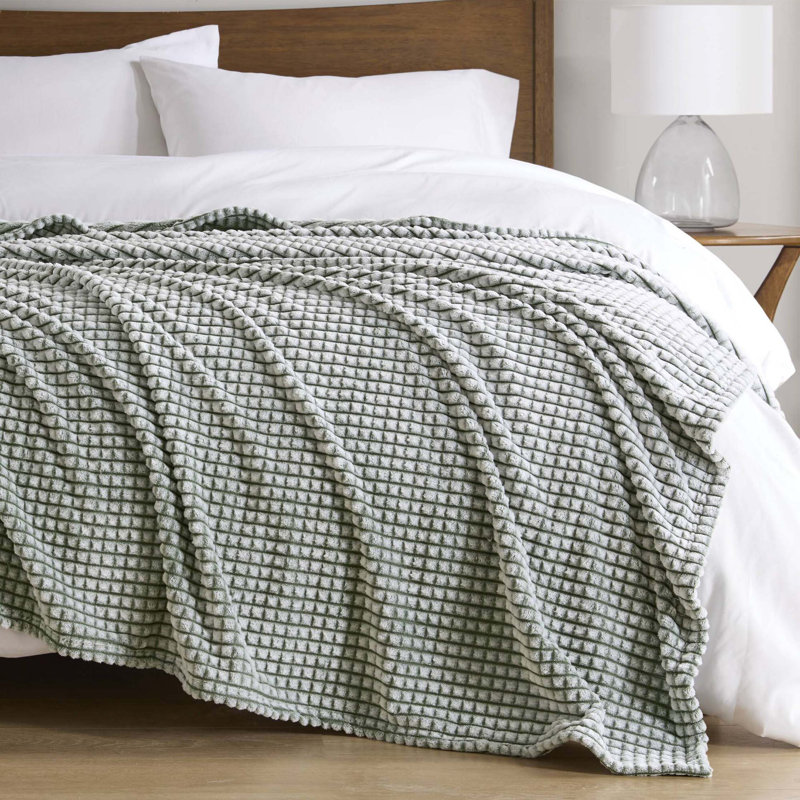 Carved Plush Blanket Full/Queen, 90" L x 90" W, Green