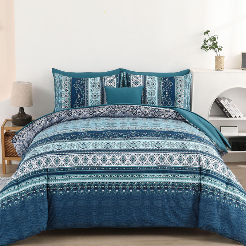 8-Piece Bohemian Striped Bedding Quilt Set Comforter and Sheet Set Soft Microfiber Complete Bedding Sets for All Season