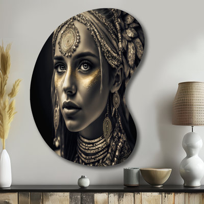 Femme bohémienne coiffe traditionnelle rétro or V - forme de boum femme boho - art mural métallique asymétrique