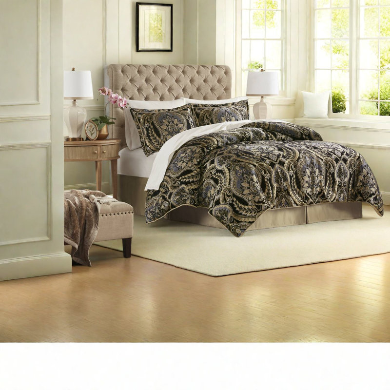 Luxurious Queen Bedding Sets, Durable Polyester Comforter With Antique Design