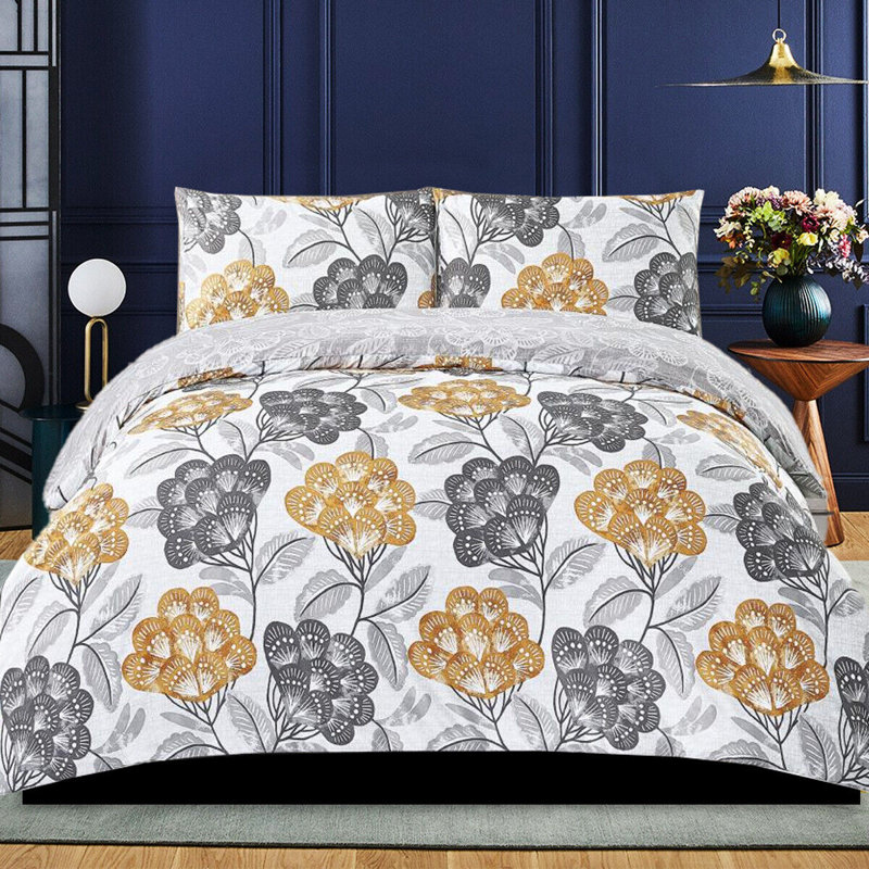 Microfiber / Polyester Floral Duvet Cover Set, Single Duvet Cover Set + 2 Additional Pieces, Gold Floral