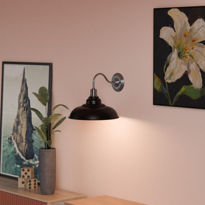 Armed Sconce, Black inner White