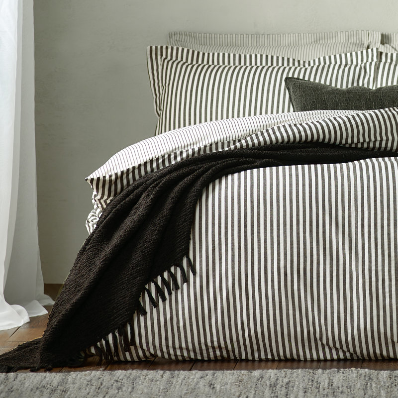 Hebden Mélange Stripe 100% Cotton Duvet Cover Set, Kingsize Duvet Cover + 2 Standard Pillowcases, Black