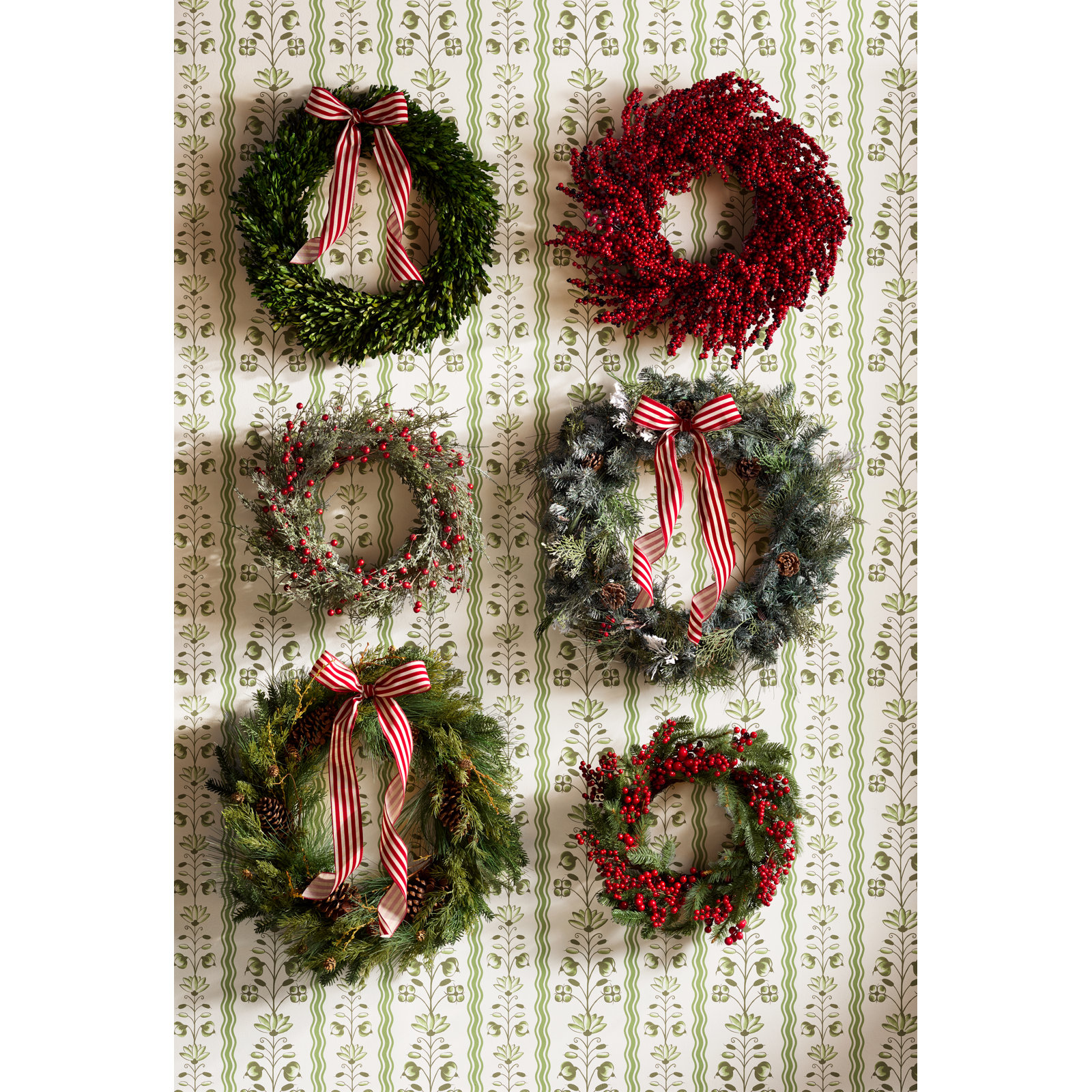 22" W Artificial Artificial Berry Wreath