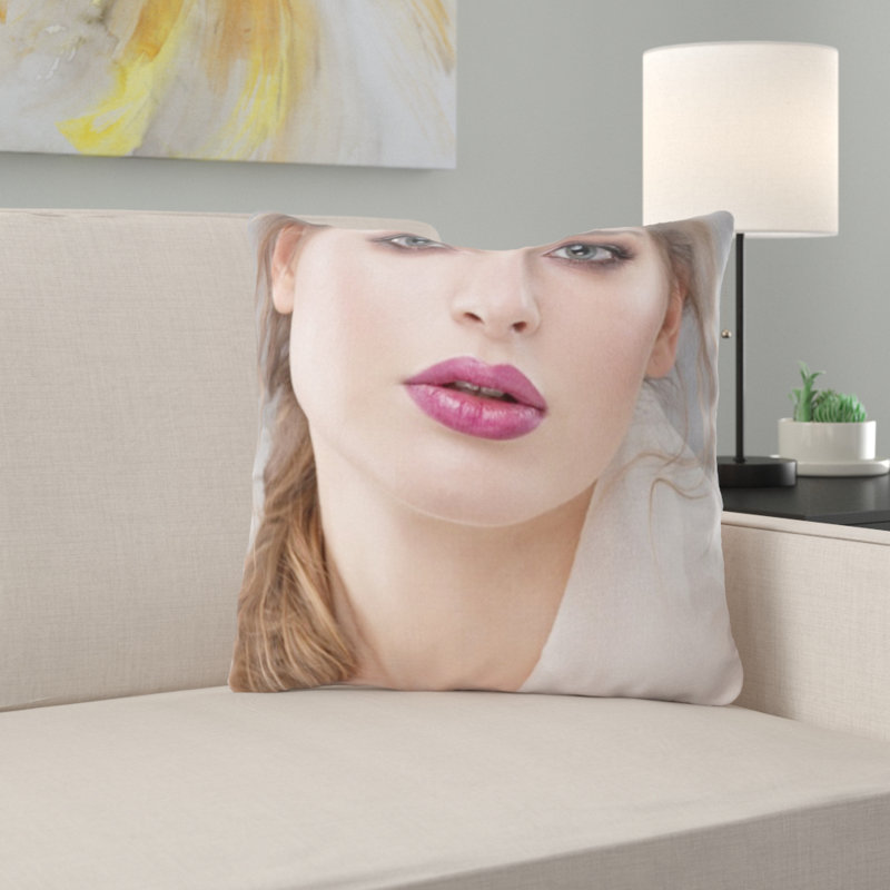 Coussin Woman