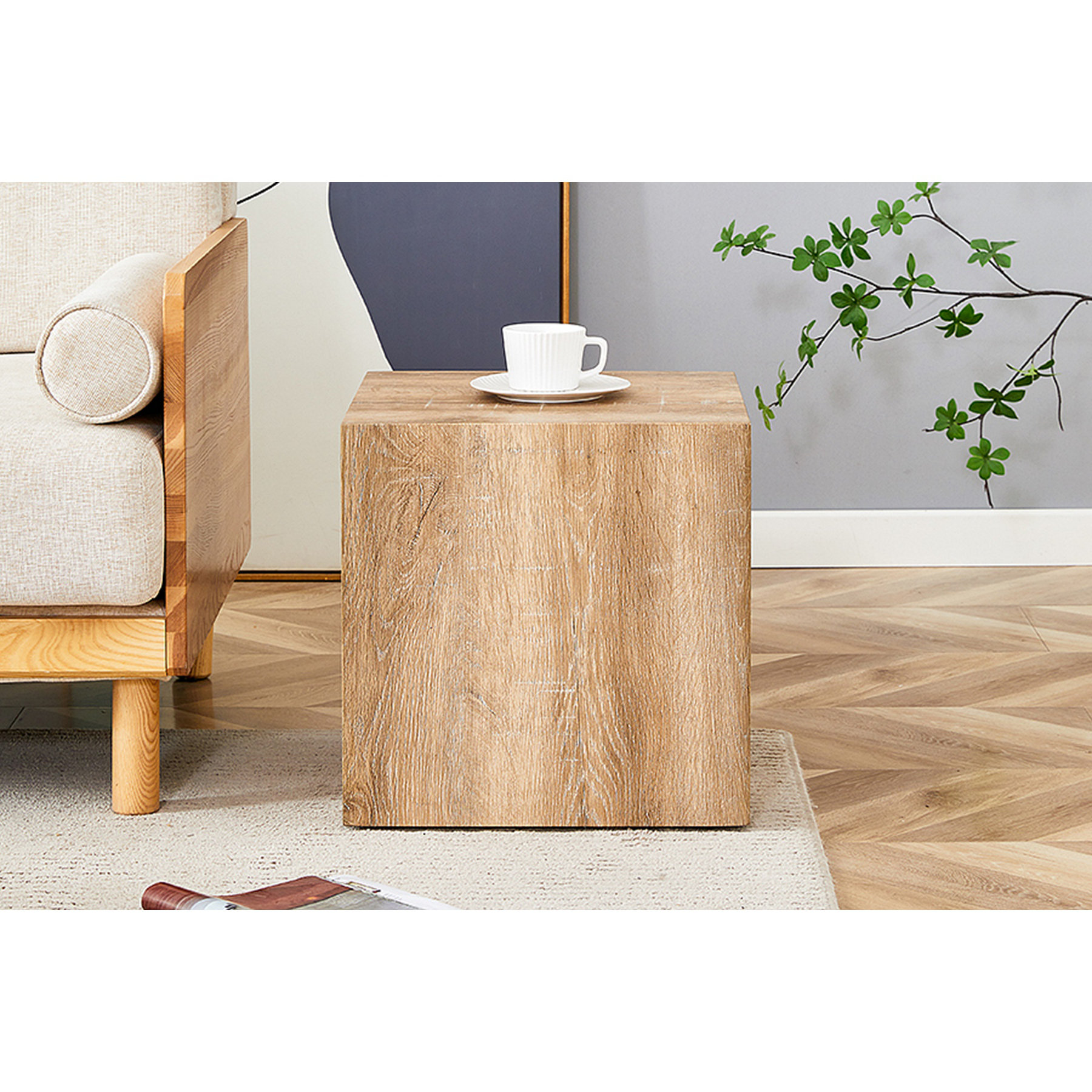 Ebern Designs Rehaussez votre espace de vie avec cette table basse ...