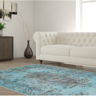 Tapis turquoise à transition de couleur 3 pi 9 po x 6 pi 9 po