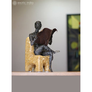 People Figurines & Sculptures