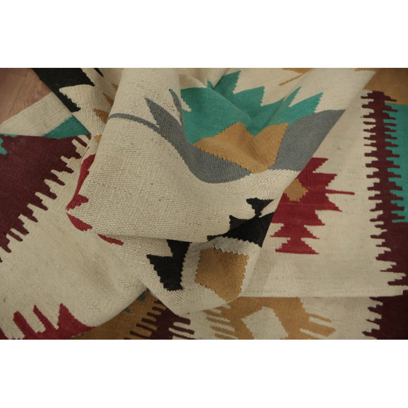 Tapis vibrant Kilim 5 x 12 pour un décor audacieux et artistique