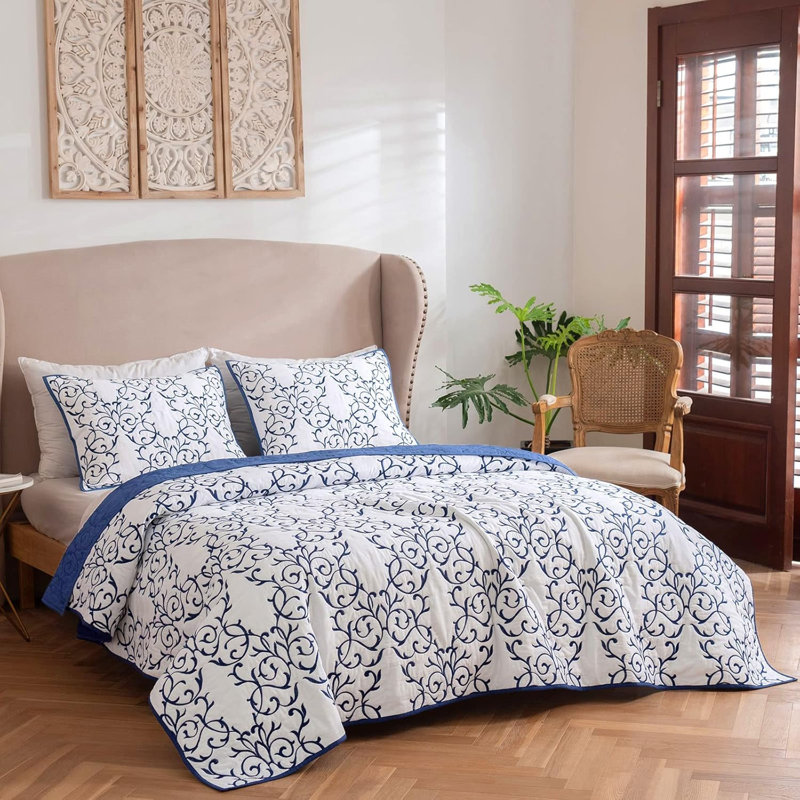 Embroidered 2-Piece Cotton Reversible Quilt Set, King Quilt + 1 Pillowcase