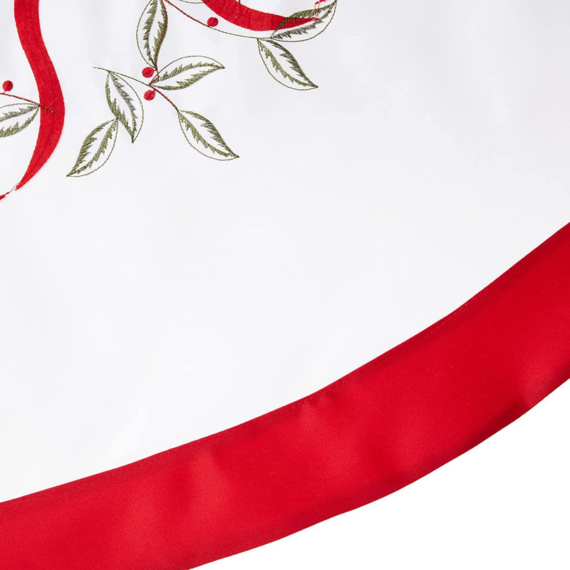 Merlyn Embroidered Leaves and Bows Tablecloth