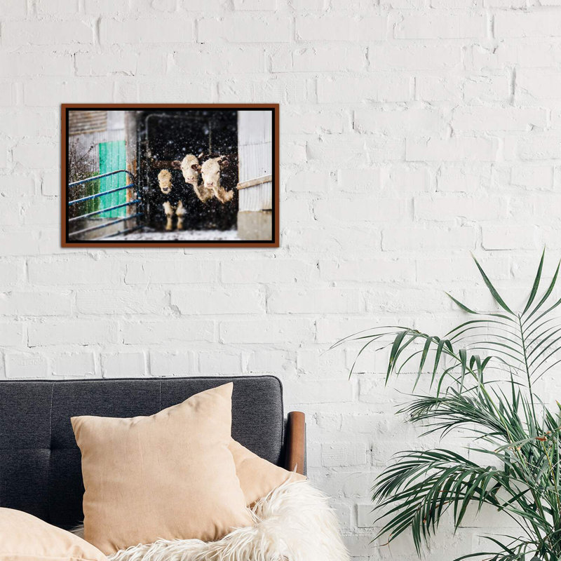 «Barnyard Winter», reproduction d'art encadrée, H 18 po x l 26 po x P 1,5 po, Cadre bois classique