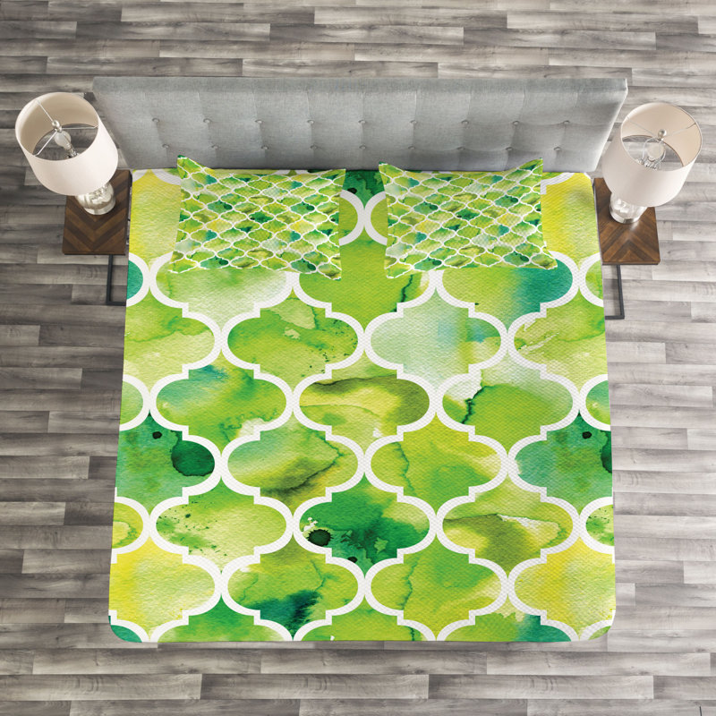 Adie Green/White Microfibre Bedspread Set, 220 x 264 cm