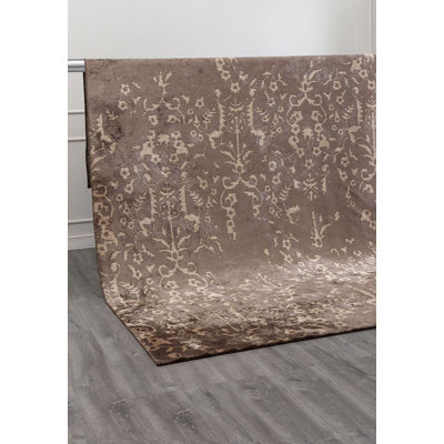 Tyrinia Floral Hand Loom Indoor / Outdoor Area Rug