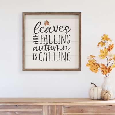 Les feuilles tombent en blanc