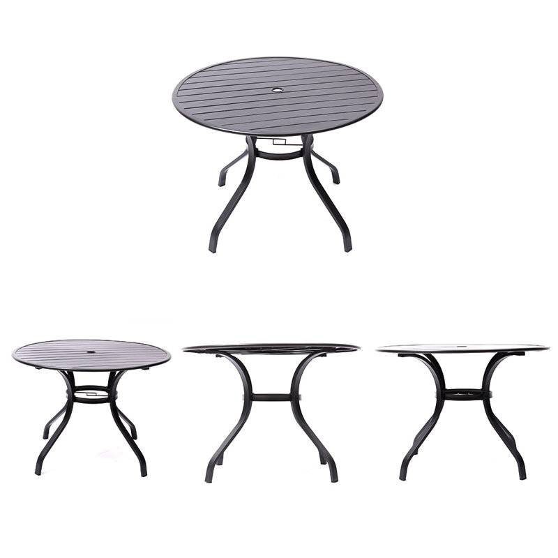 Table de salle à manger en acier