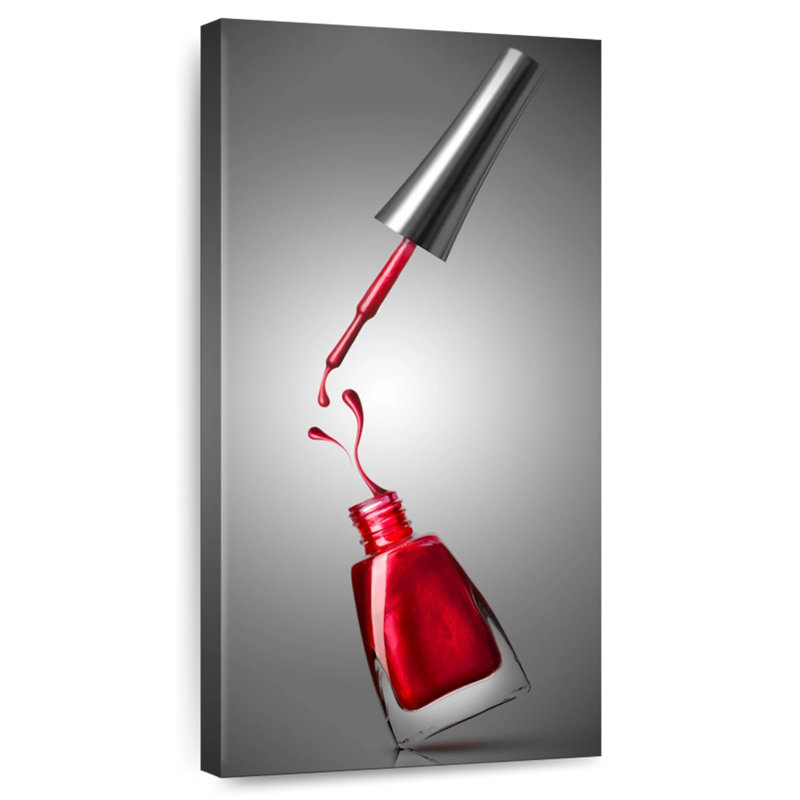 Vernis à ongles rouge, H 30 po x l 15 po