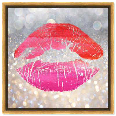 " Marilyn's Kiss "
