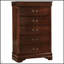 Commode à 5 tiroirs de style traditionnel au fini cerisier brun riche avec poignées tombantes antiques pour un rangement élégant