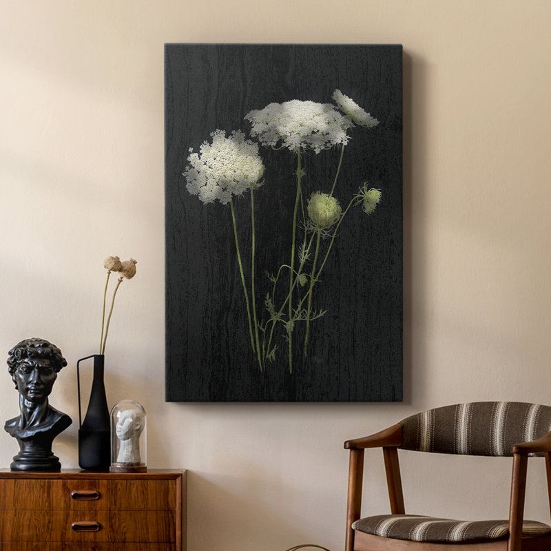 Queens Lace I - galerie sur mesure, H 12 po x l 8 po