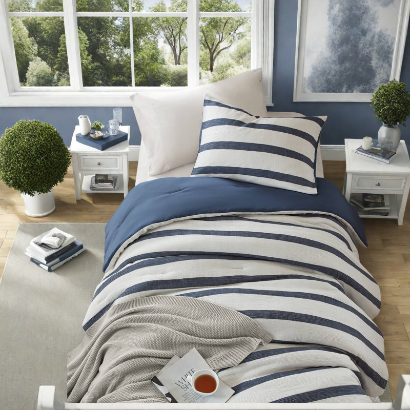Yarn-dyed Polyester Bedding Sets, Modern Striped Design For All-season Comfort