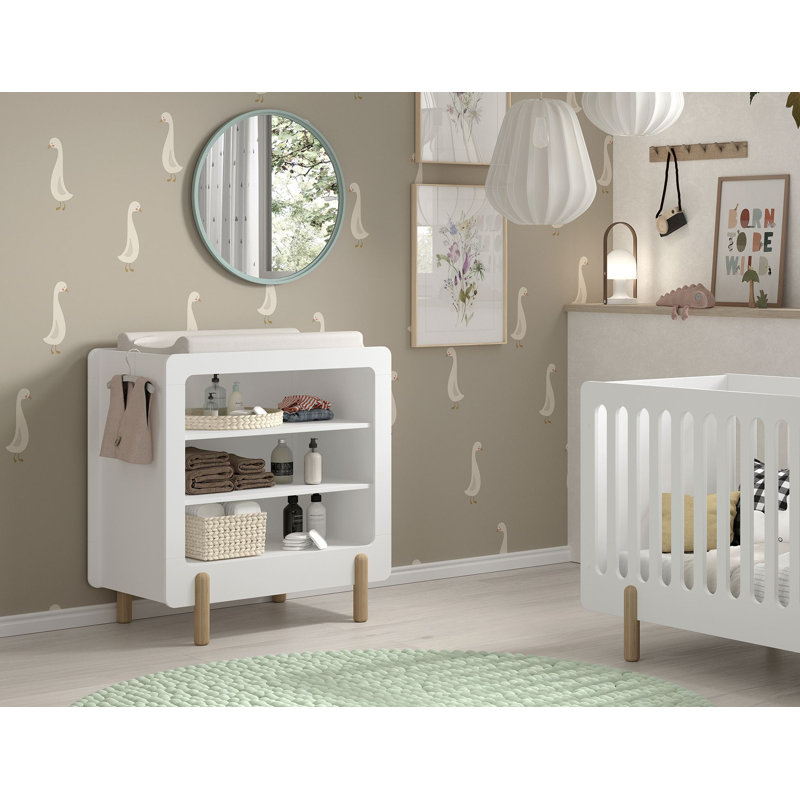 Smile changing unit with 3 open compartments, white lacquered MDF finish