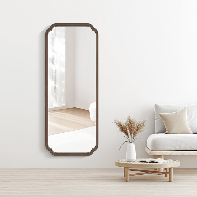 Miroir pleine grandeur en bois Mervine, 55 po x 22 po, Noyer