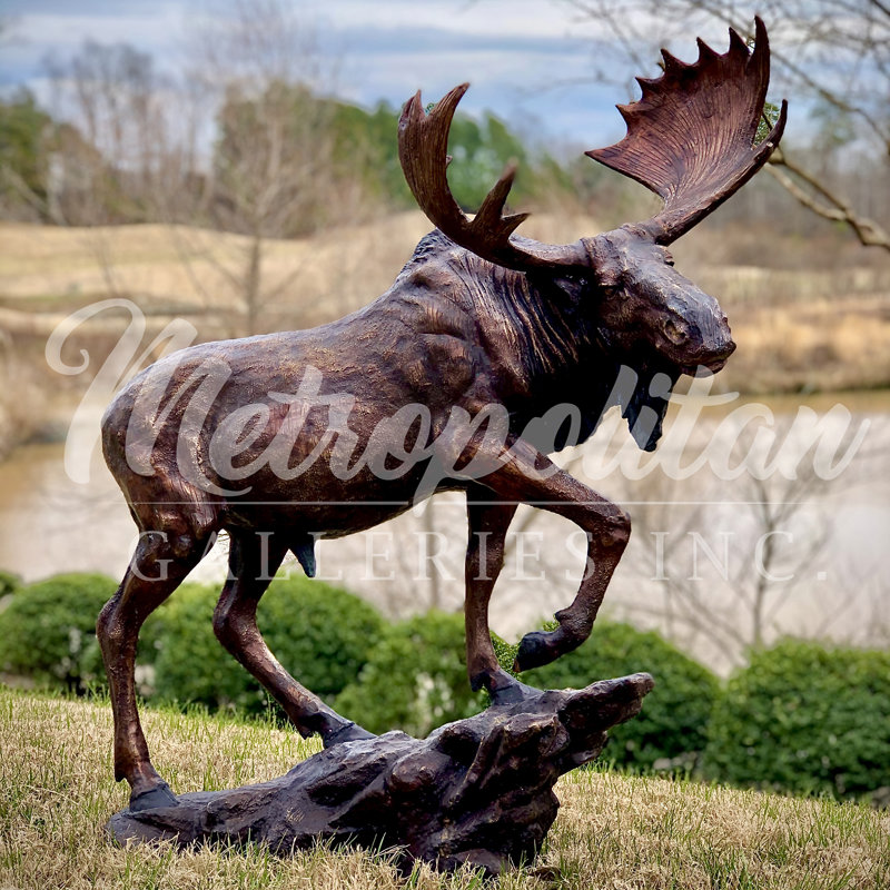 Sculpture bronze petit orignal sur rocher