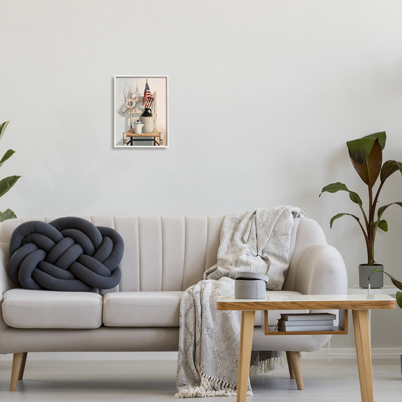 «Rustic Things American Flag», peinture, H 20 po x l 16 po x P 1,5 po, Giclée encadrée blanc bord de mer