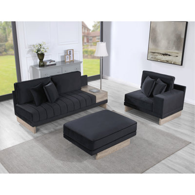 4 sections: velours, compartiment de rangement, sorties en velours, confortable