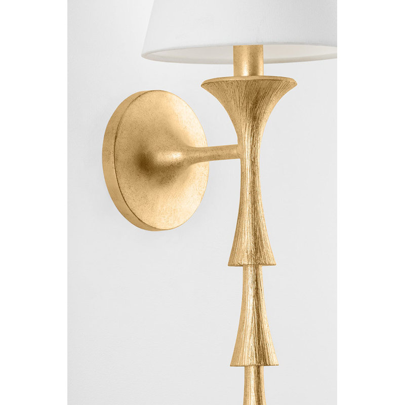 Vails Gate 1 - Light Wallchiere