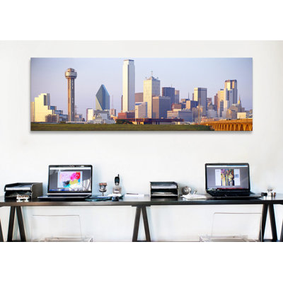 Bâtiments dans une ville, Dallas, Texas - reproduction de photo panoramique sur toile tendue