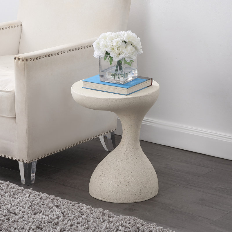 Table d'appoint et tabouret d'appoint intérieur / extérieur en polyrésine de 19,75 po Boracay, Terrazzo crème