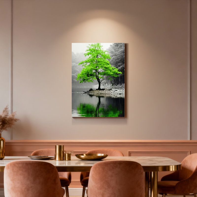 Arbre vert dans un paysage forestier en noir et blanc, toile tendue sur châssis, ensemble de 1, H 48 po x l 32 po