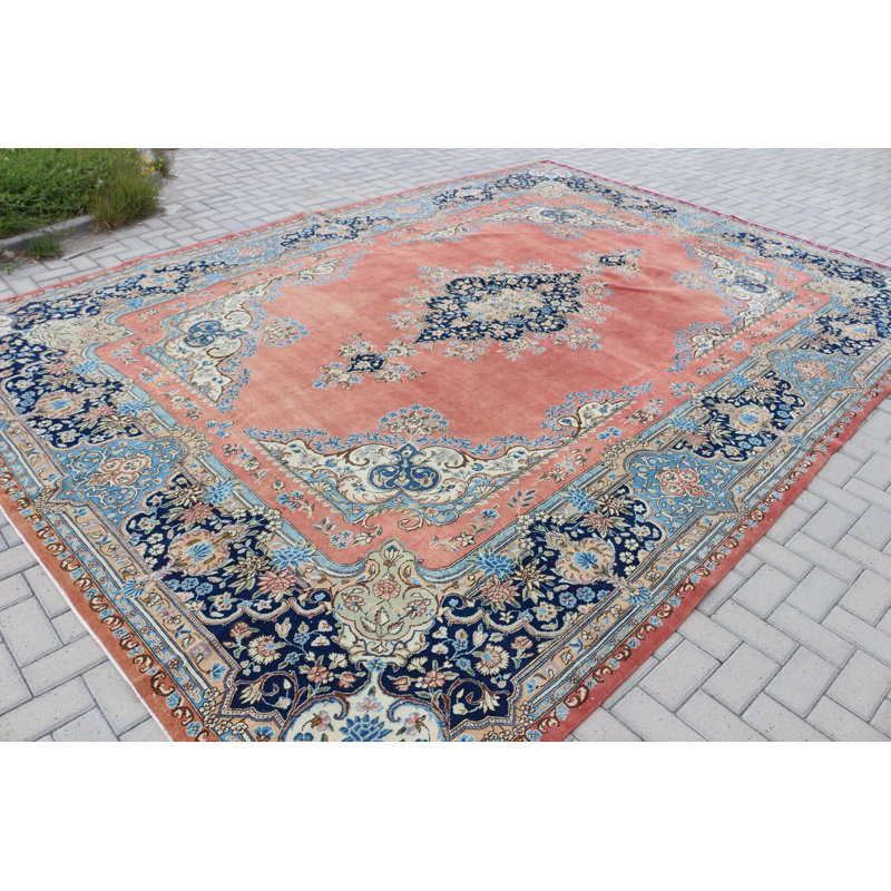 Tapis turc organique Oushak avec des touches de couleur rouge parfaites pour la décoration intérieure et mettant en valeur un design antique anatolien